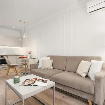 Urban - Mennica - Luxury&stylish