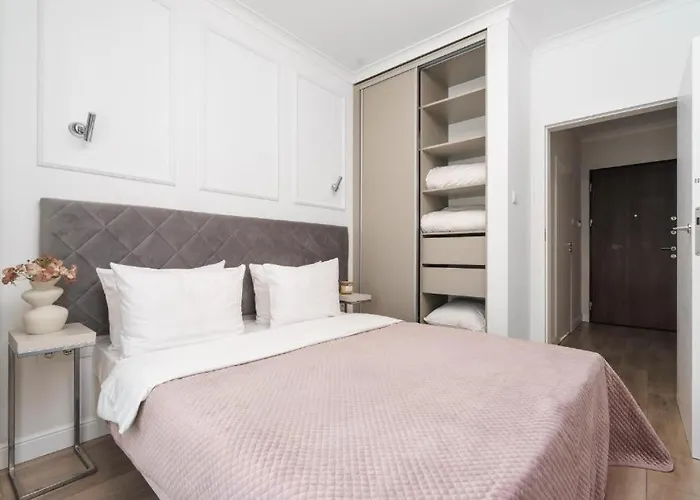 Urban - Mennica - Luxury&stylish *